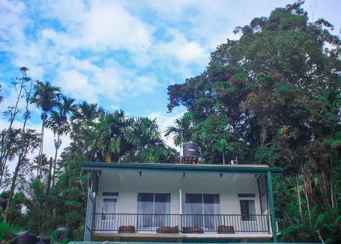 Ella Nimal Nest Inn